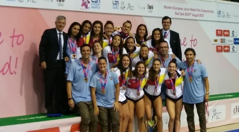 Tres cites internacionals de waterpolo a l’agost