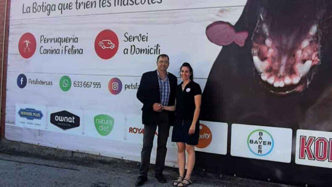 Agraïm a la botiga de mascotes Pets Lovers el seu suport i col·laboració durant l’any 2023