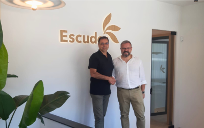 Escuder tornarà a ser el patrocinador d’or dels primers equips de waterpolo la temporada 2024/2025